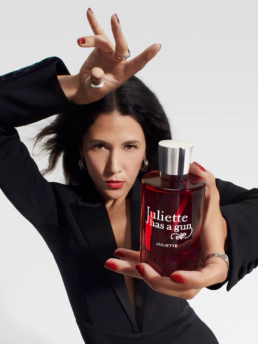 xr:d:DAF5jRaxM_I:22,j:1319971242434995739,t:24012501