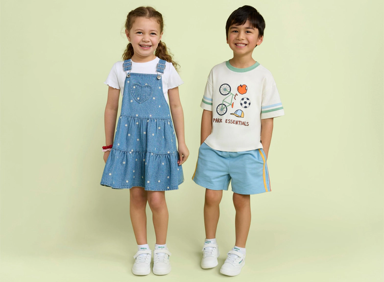 Kids clothing