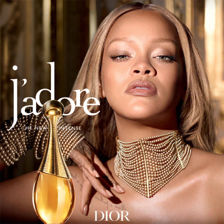 Discover J'adore, the New Intense. A femininity that glows from within - unapologetically radiant and magnetic. Both sensual and assertive, with irresistible allure.
